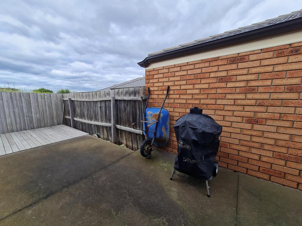 Вілла Stylish House In Geelong For Large Family Or Group Екстер'єр фото